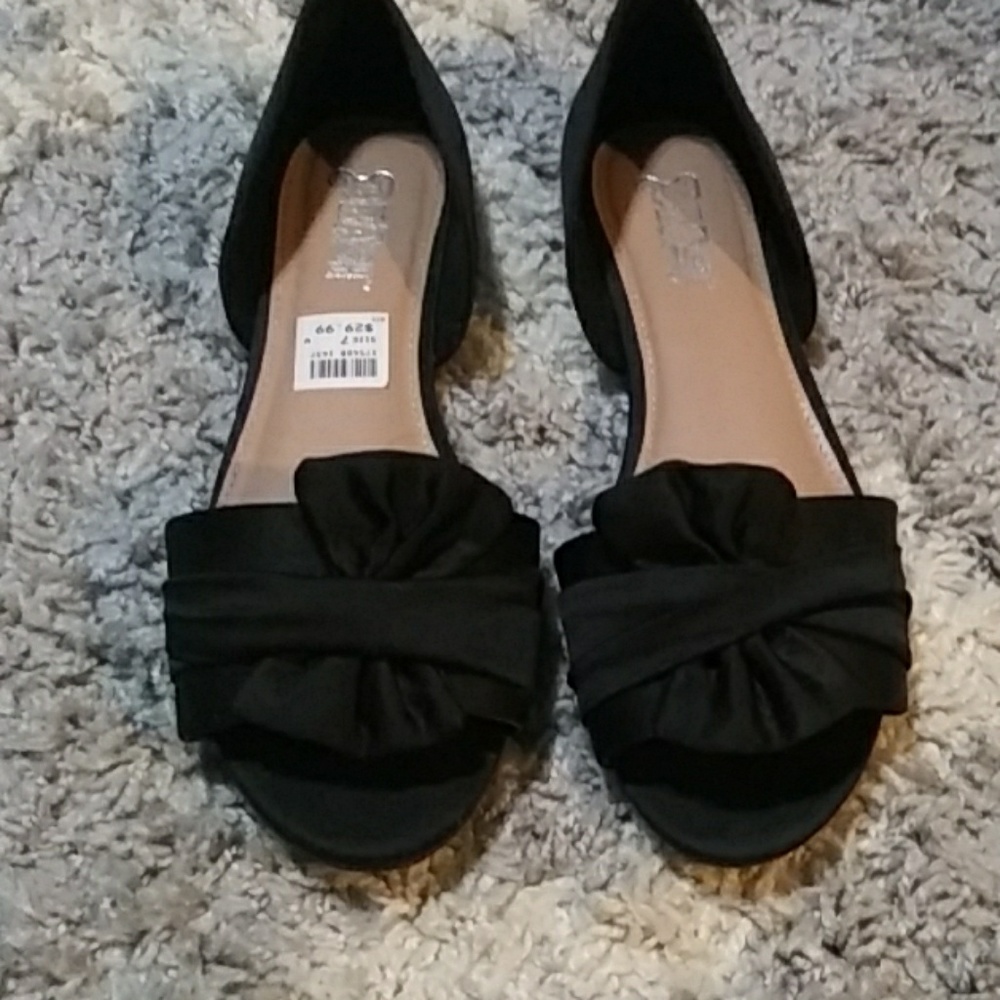 Black flats